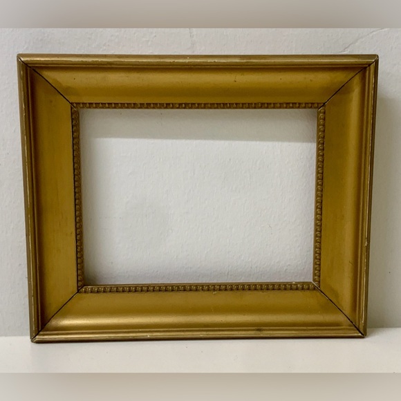 Antique Gold Painted Wooden Portrait Picture Frame - Picture 3 of 14